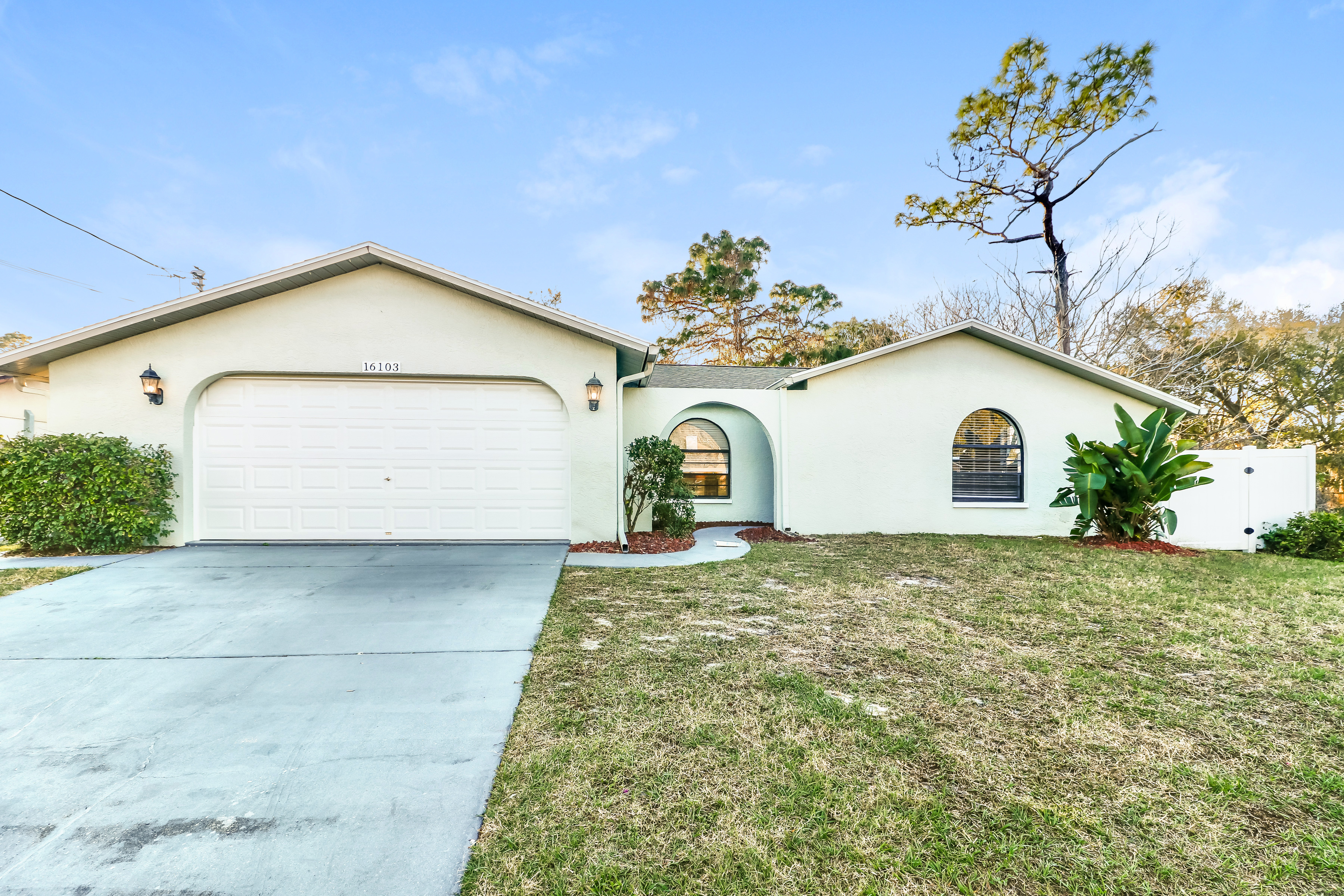 16103 Villa Dr Hudson, FL 34667